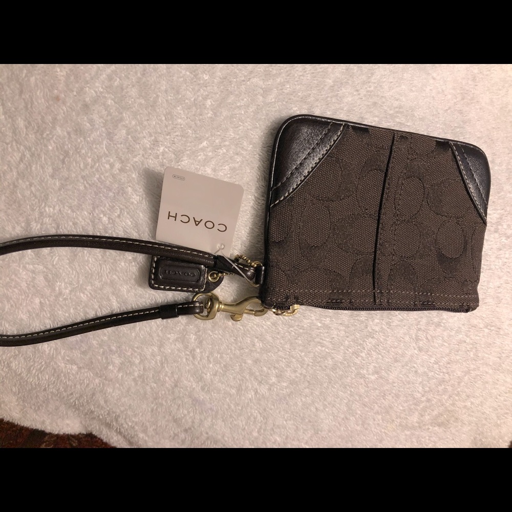 Wristlet